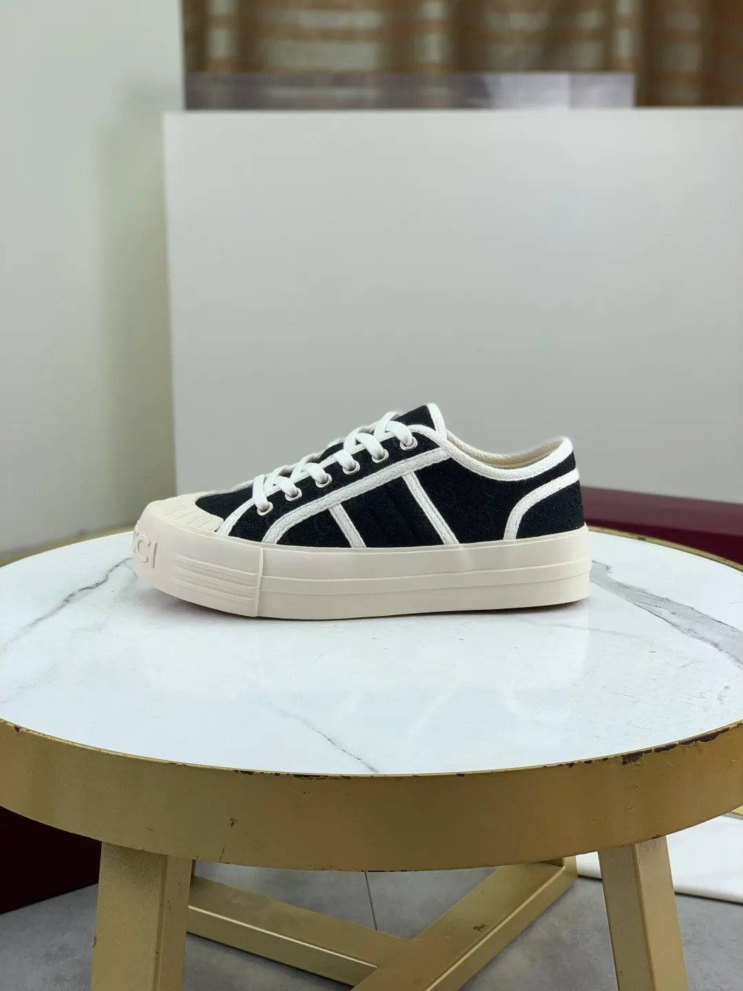 Men's shoes 💰P480 New Gucci thick-soled cloth shoes for women, high-quality version with logo patterned cloth surface, 5mm thick sole, ultra-light shoes, versatile and comfortable.  Fabric: Versatile floral fabric Lining: Versatile canvas Feet: Towel fabric Code number: 35-41 (41 customized) Packaging: Original packaging